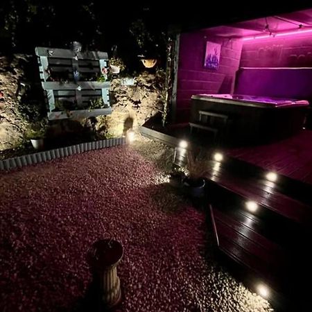 The Holiday Hoose Kinghorn Екстер'єр фото