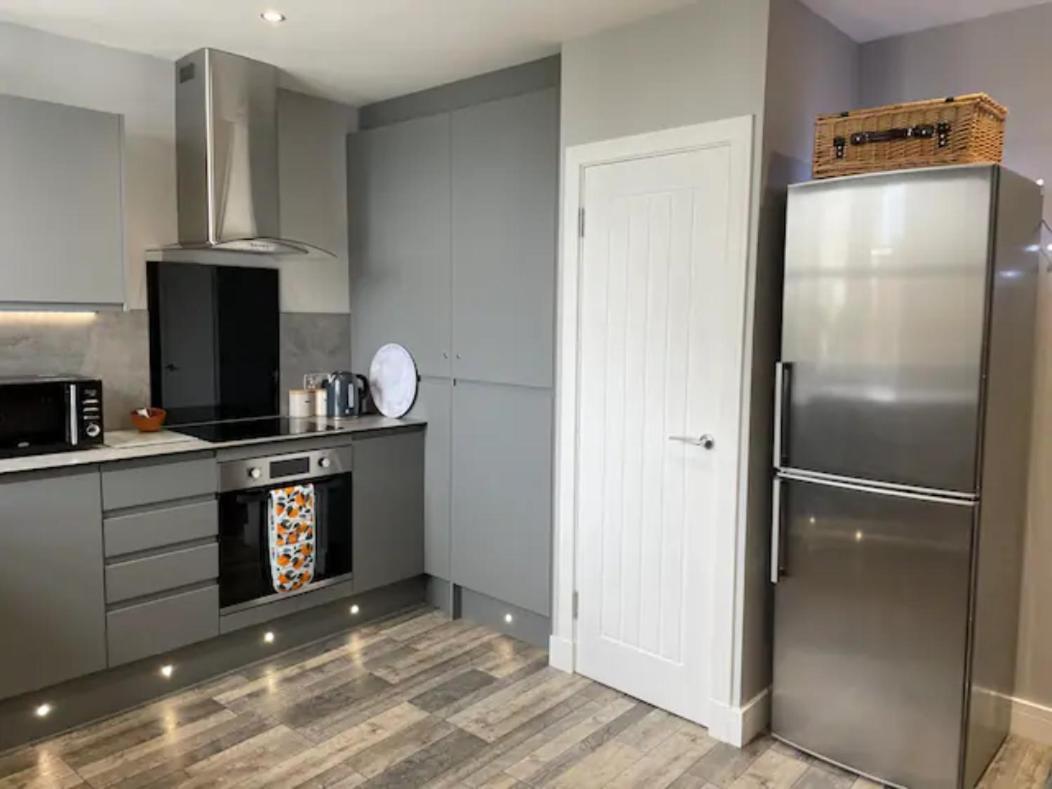 The Holiday Hoose Kinghorn Екстер'єр фото
