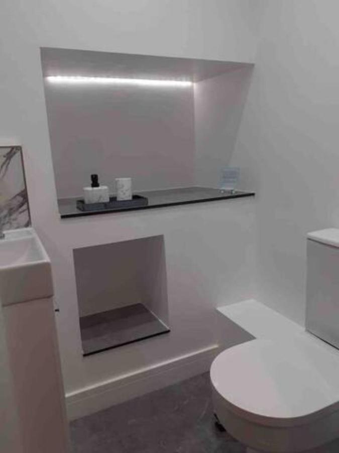 The Holiday Hoose Kinghorn Екстер'єр фото