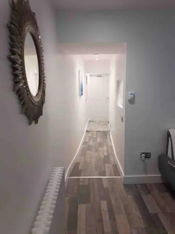 The Holiday Hoose Kinghorn Екстер'єр фото