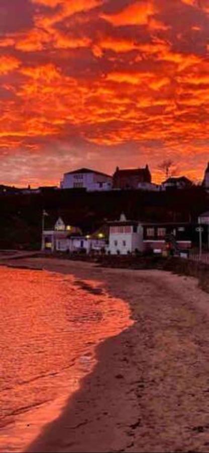 The Holiday Hoose Kinghorn Екстер'єр фото